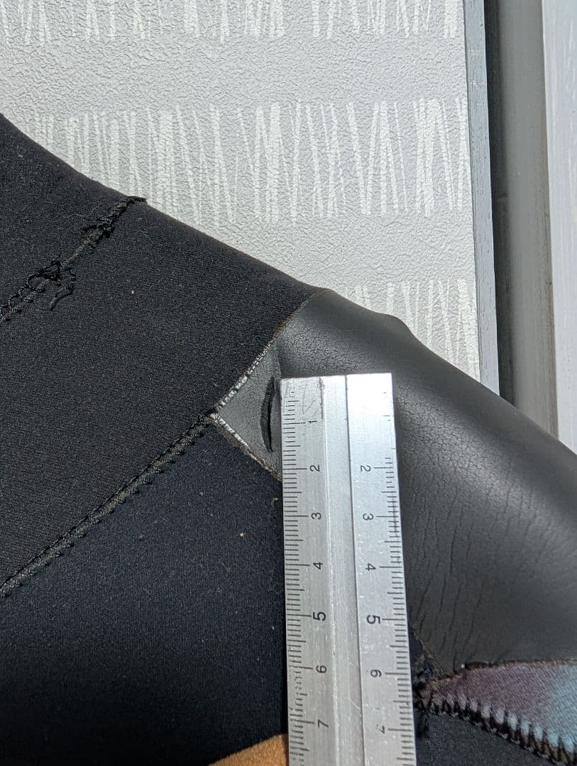 WEST セミドライウェットスーツ ブラック/ブルー　MLサイズ