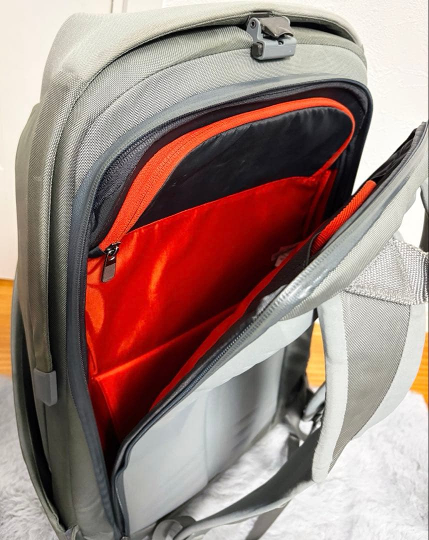 希少THE NORTH FACE ザ ノースフェイス アクセスパック22 グレー