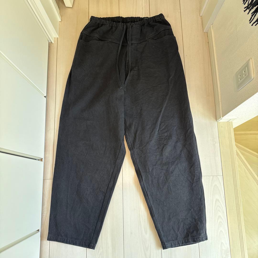 着用2,3回　COMOLI ブラックドリル テーパードパンツ　サイズ1