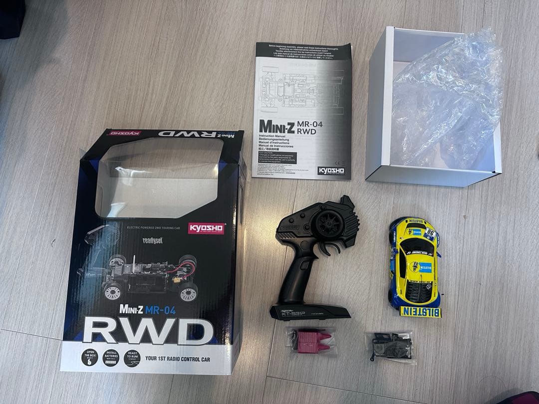 MINI-Z MR-04 RWD ラジコンカー