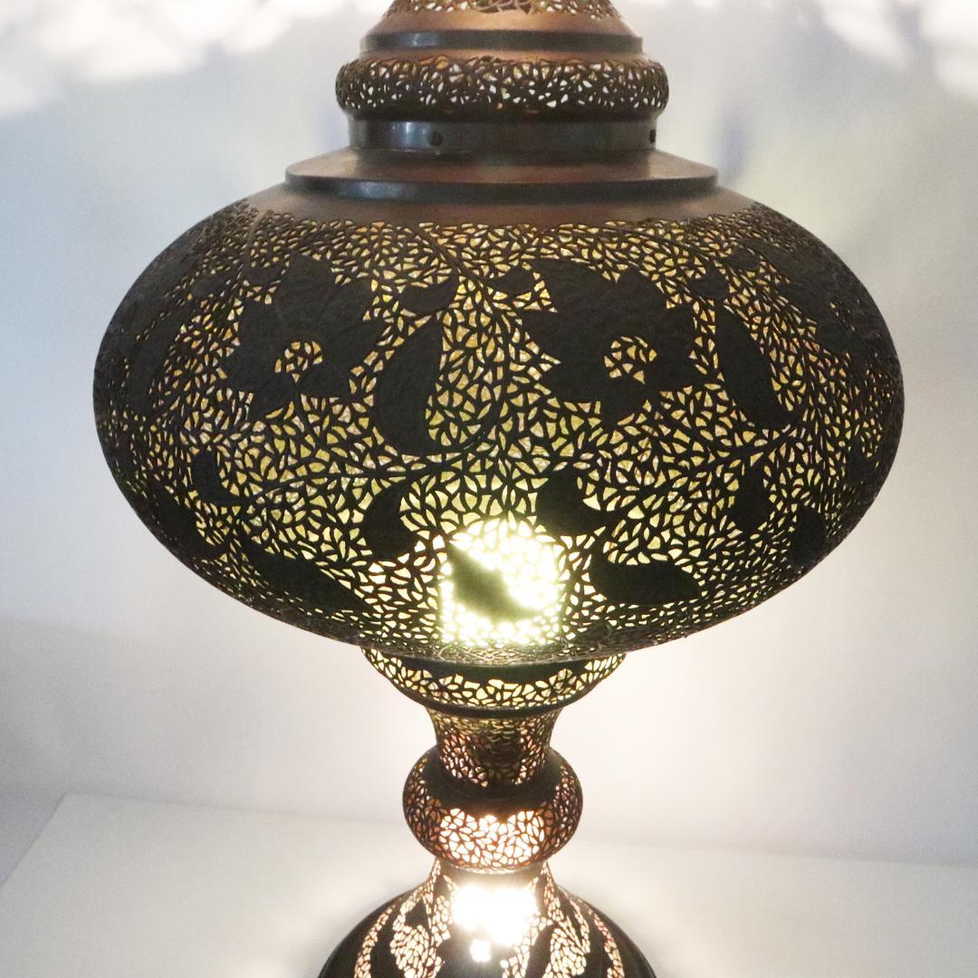 銅製 ハンドカットランプ 高さ約140cm 中東　 ペルシャ・イスラム・トルコ
