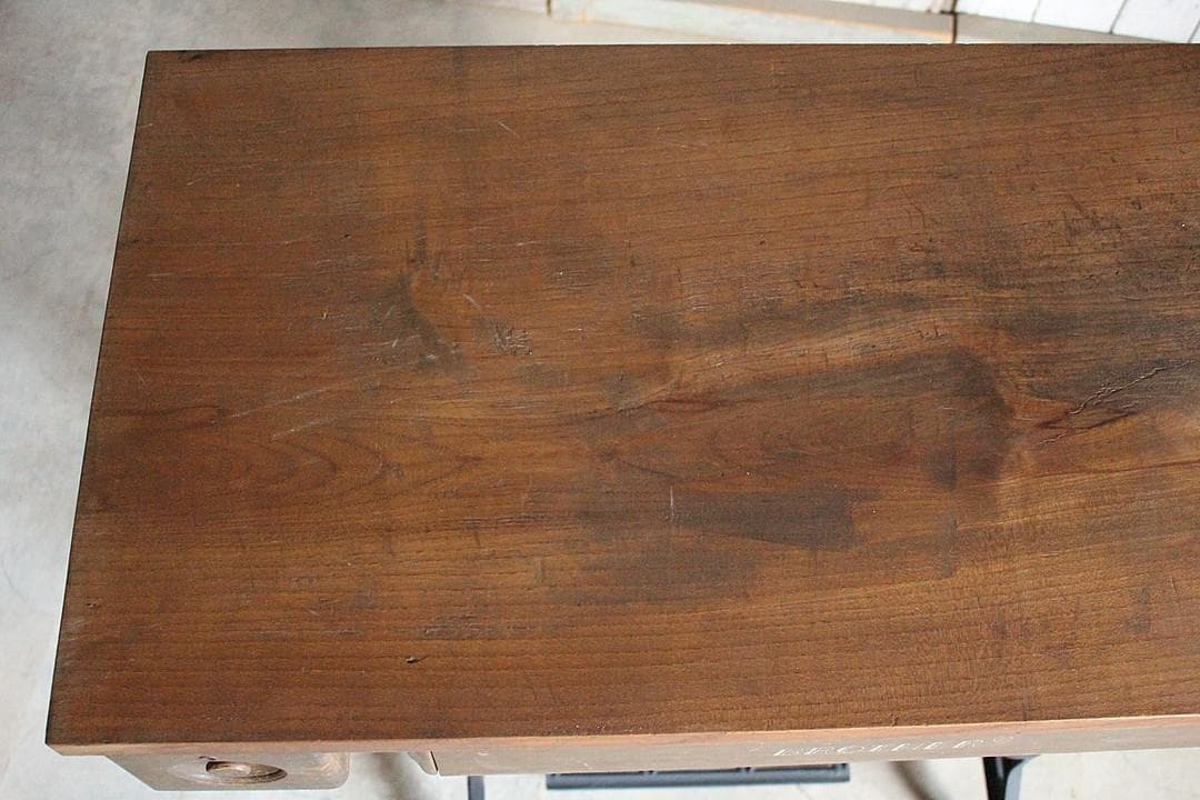 古い鉄脚と古材のテーブル　ワークデスク　机　作業台　古家具　古道具