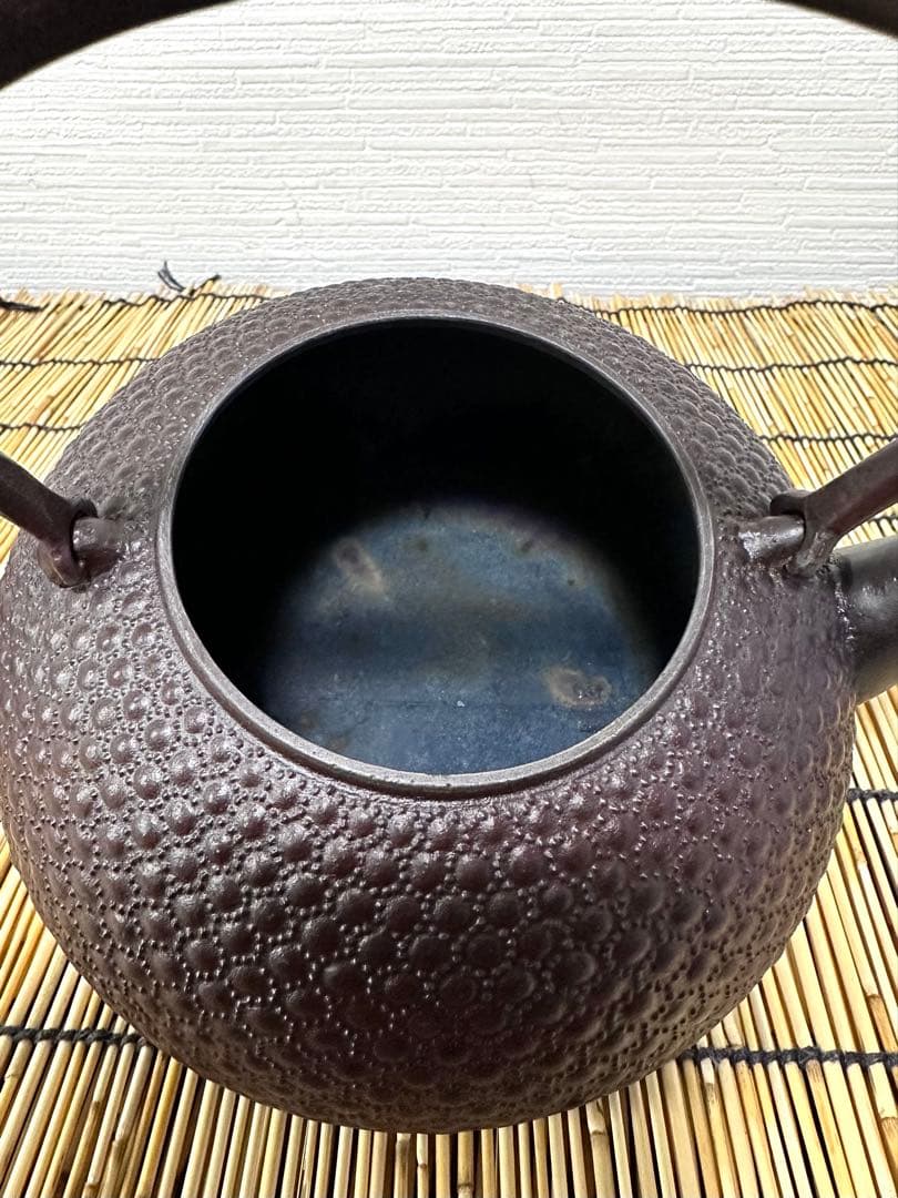 ほぼ未使用、美品　岩手県奥州水沢幸工芸　現代の名工 佐藤勝久造　１５型　南部鉄瓶