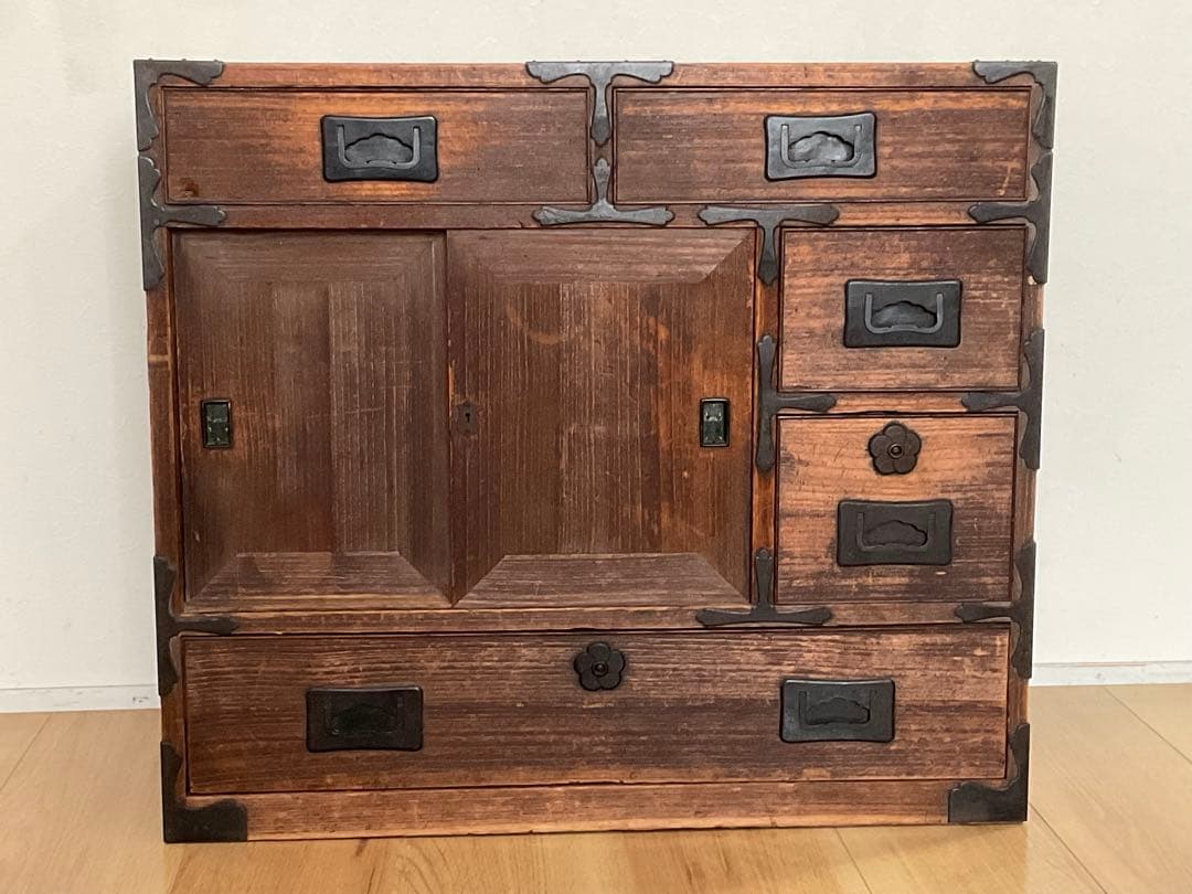 古家具　桐箪笥　引き戸七宝細工　引き手収納型　アンティーク　古道具