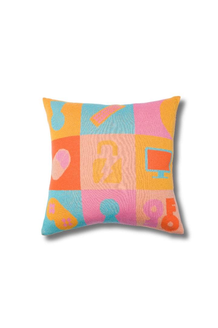 vaultroom EQUIPMENT KNIT CUSHION ステッカー付き