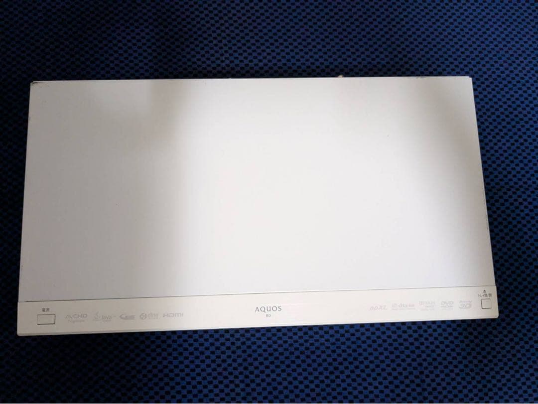 16様【最終値下げ】SHARP ブルーレイレコーダー リモコン付き ホワイト