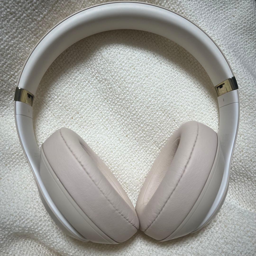 Beats Studio3 wireless デザートサンド