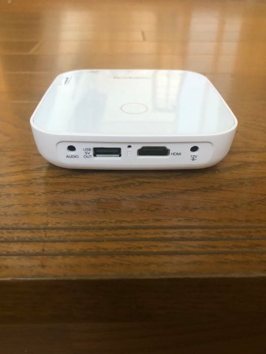 超小型プロジェクター　Brookstone