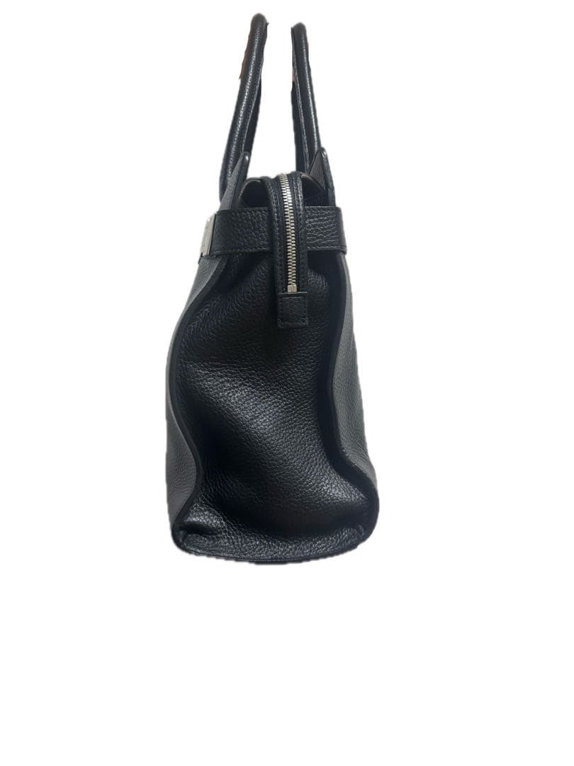 m*o様 【2026早い者勝ち】ペッレモルビダ　レザービジネスバッグ