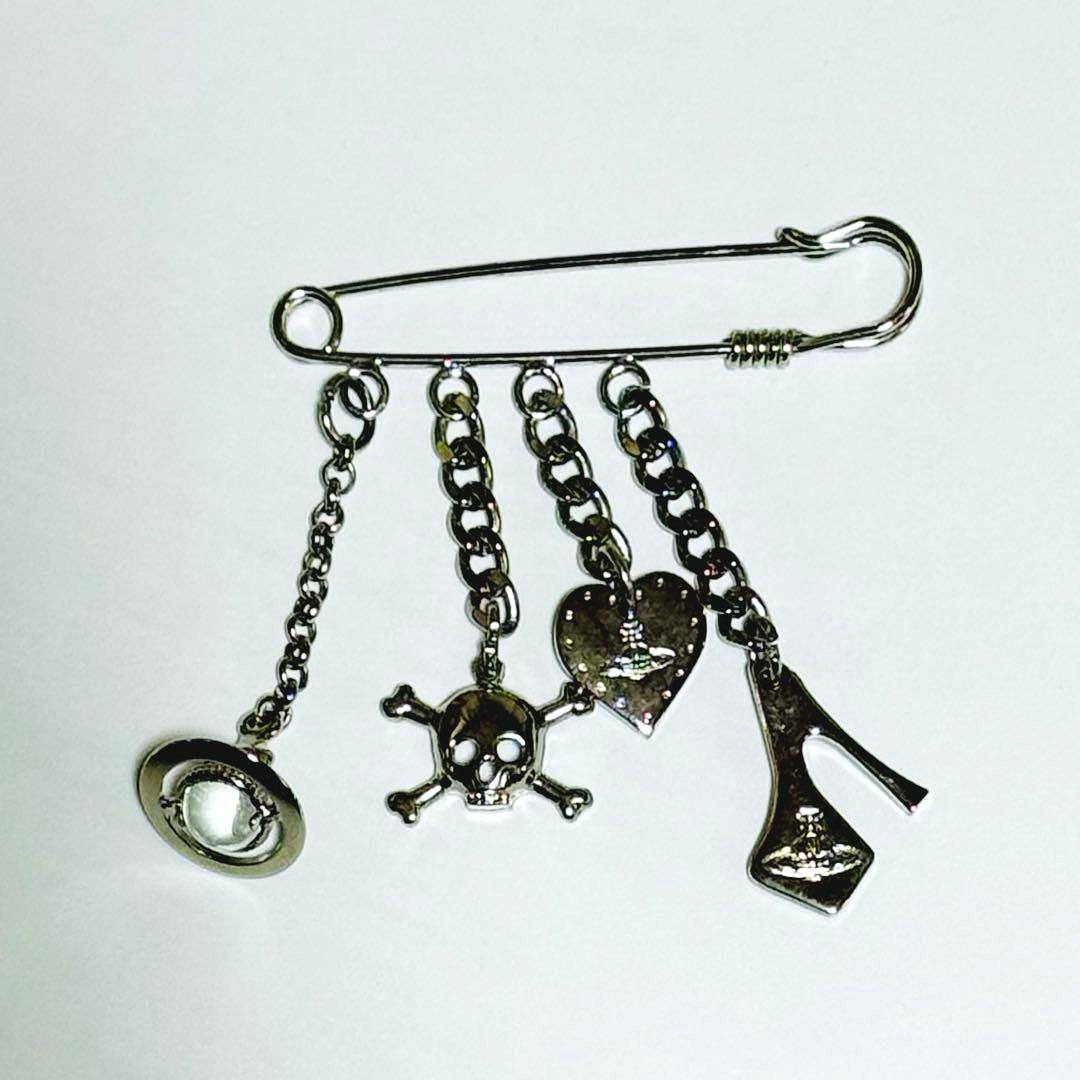新品未使用 Vivienne Westwood チャーム セーフティピン