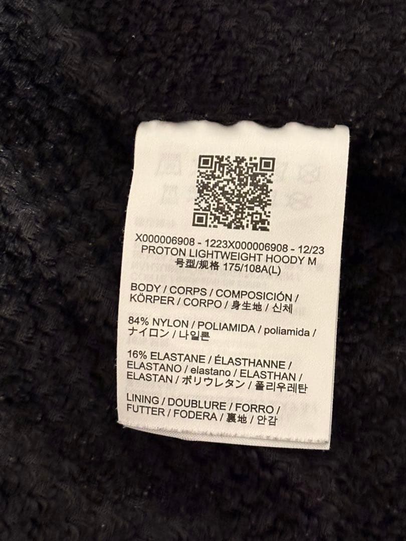 ARC’TERYX Proton Lightweight Hoody 黒 L