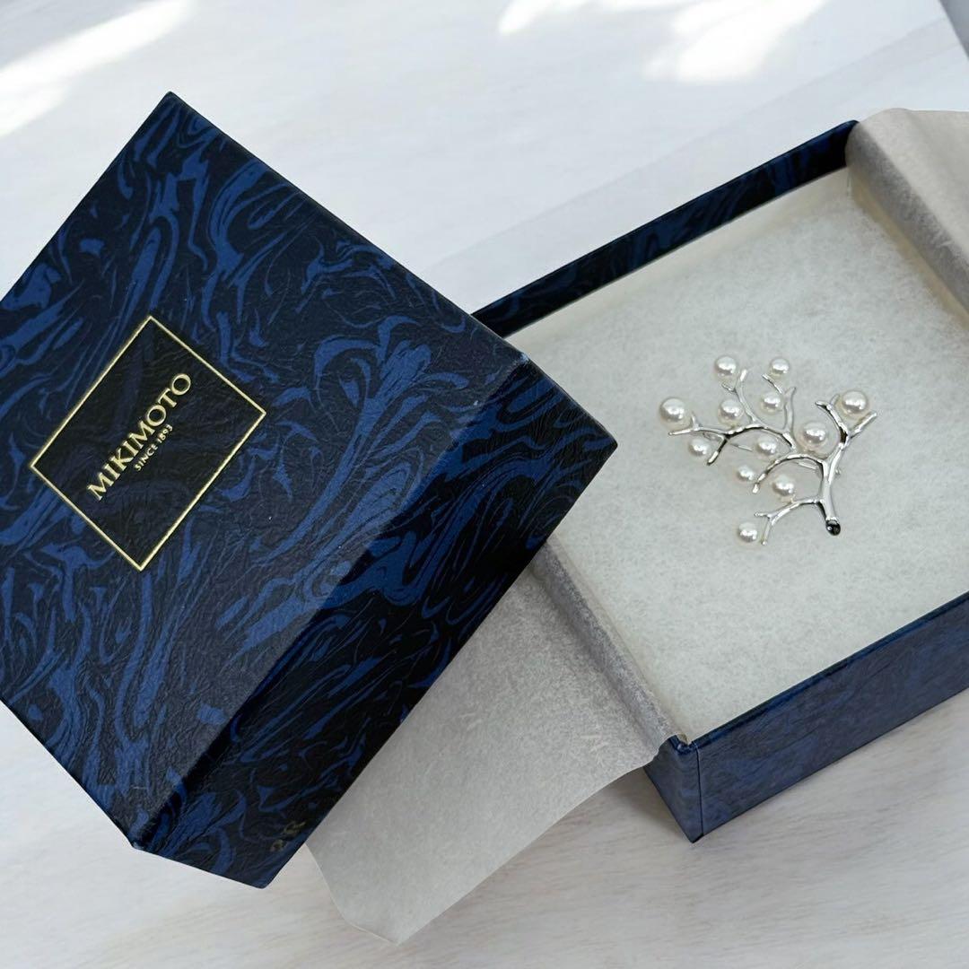 【新品同様】ミキモト 幸福の木　アコヤ　本真珠　パール　ブローチ　コサージュ