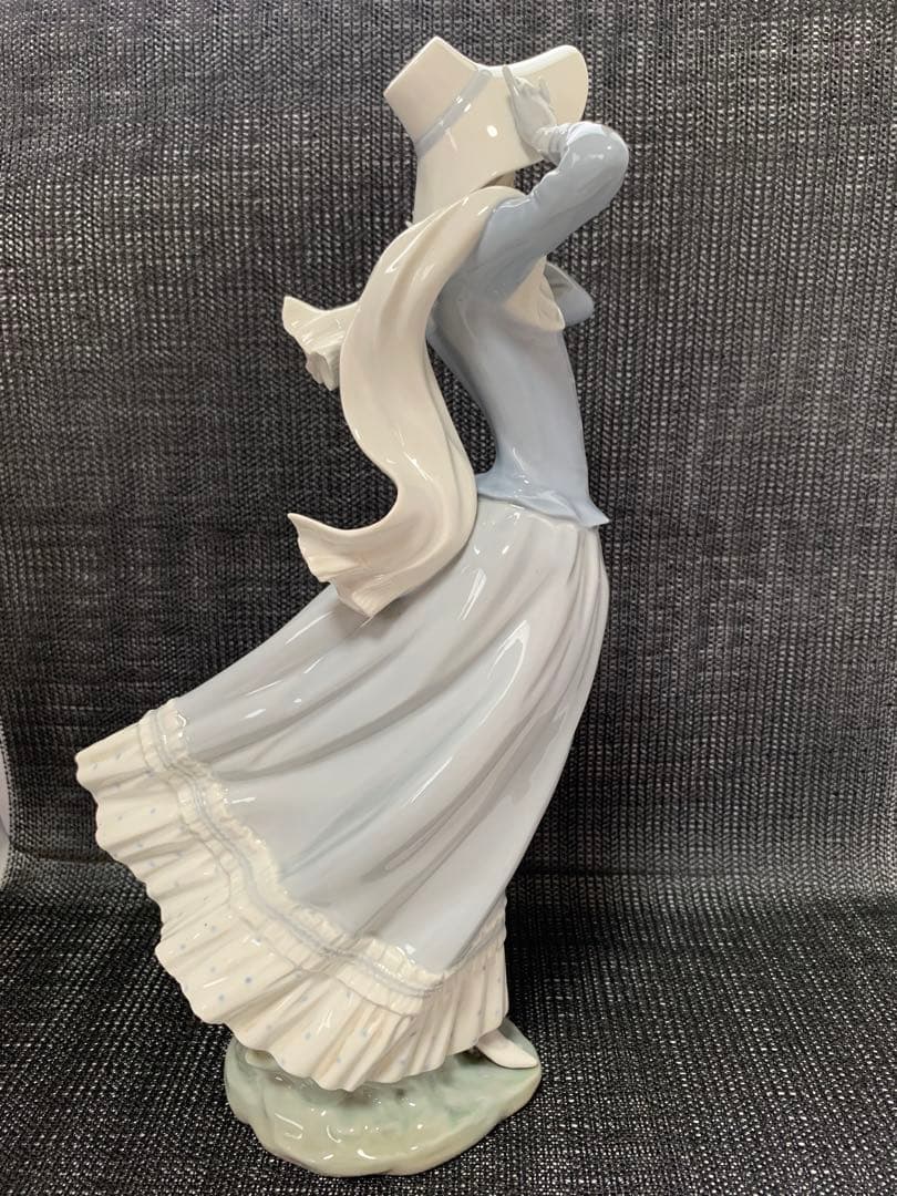 美品 LLADRO リヤドロ 「春のそよ風」SPRING BREEZE