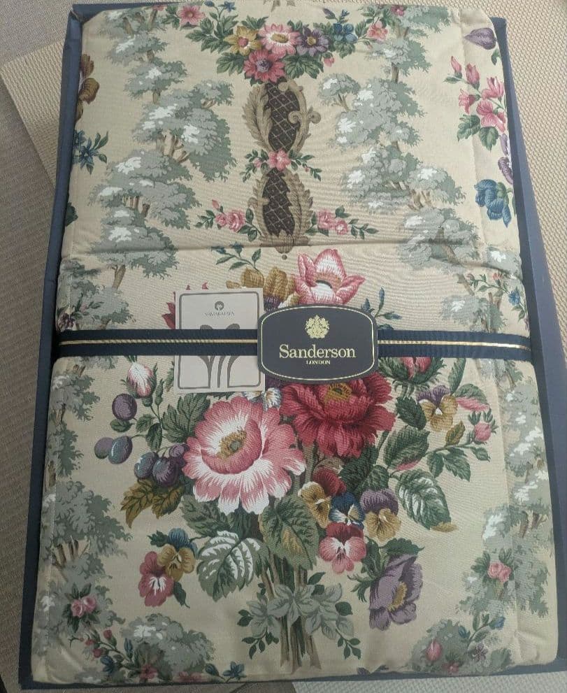 Sanderson 花柄 ダウンケット 西川　ダウン85% 150×210cm
