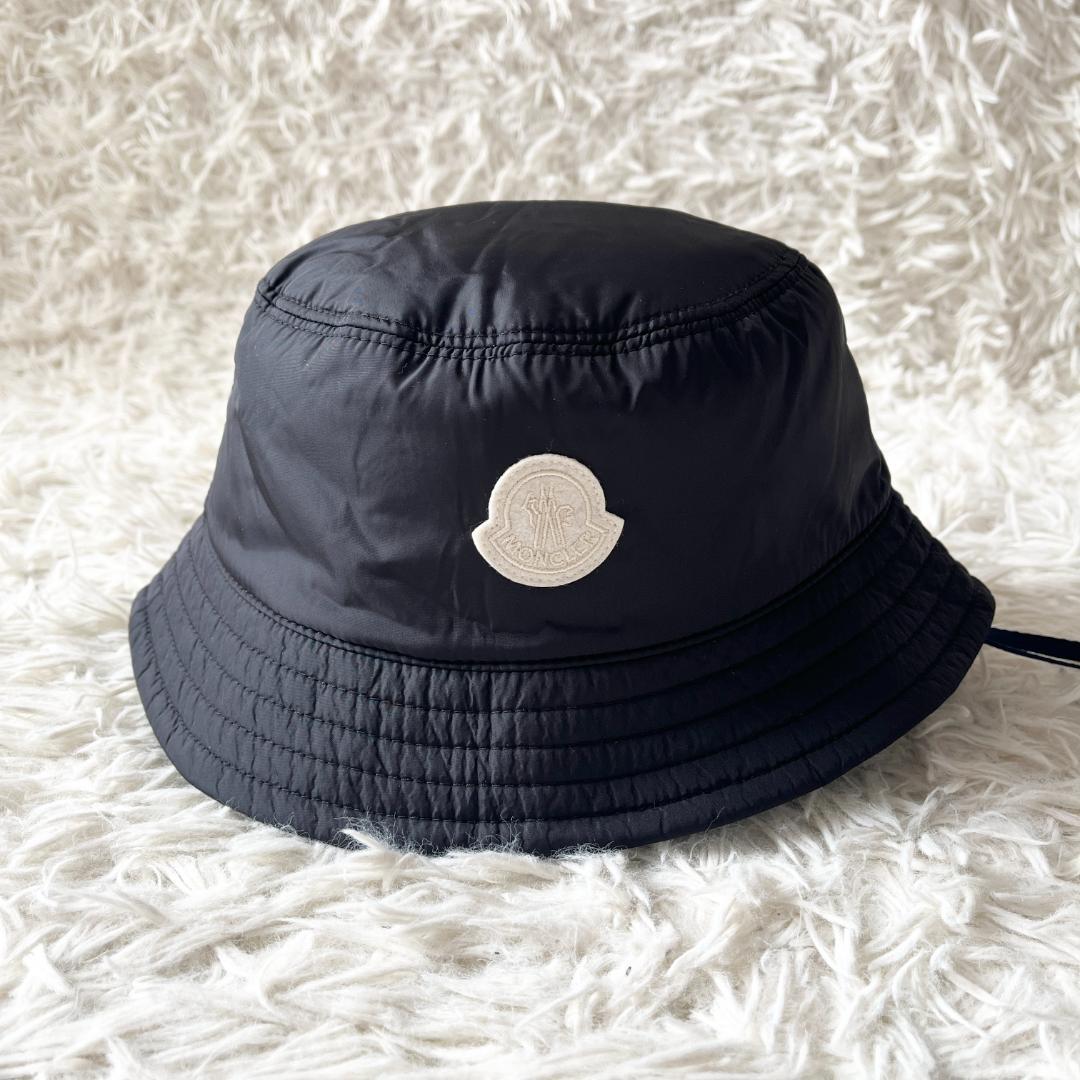 お値下げ！【新品】MONCLER バケットハット M ホワイトロゴ