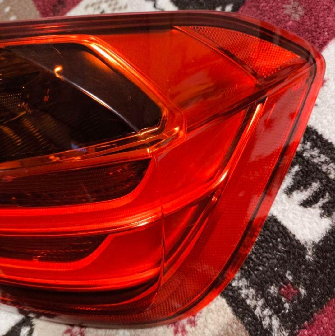 運転席　テールランプ外側　前期　bmw f30