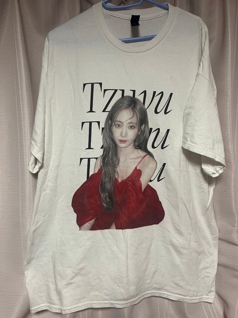 TWICE ツウィ サノクTシャツ