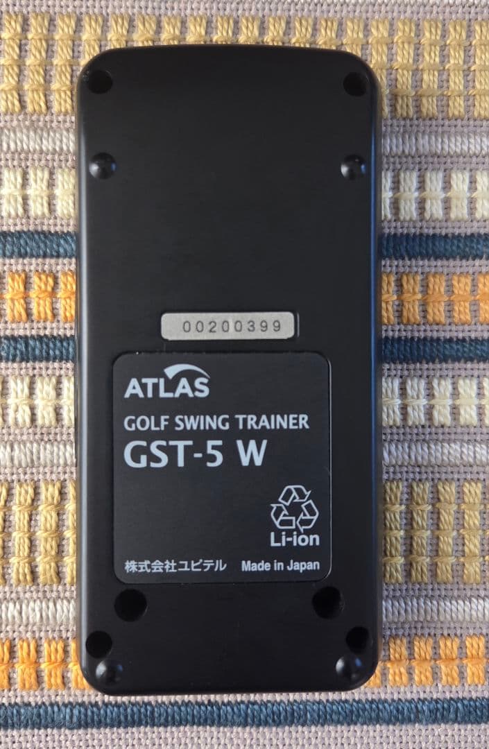 【美品】ユピテル ゴルフスイングトレーナー GST-5 W（充電ケーブル付）