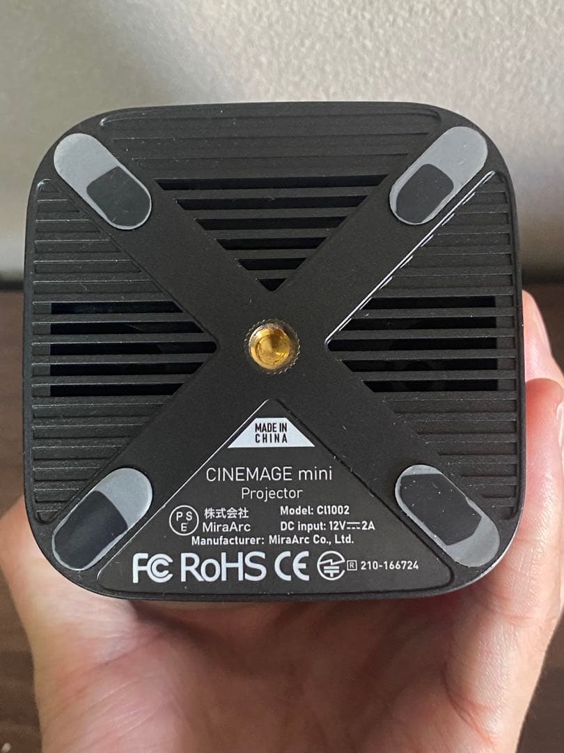 プロジェクター T2