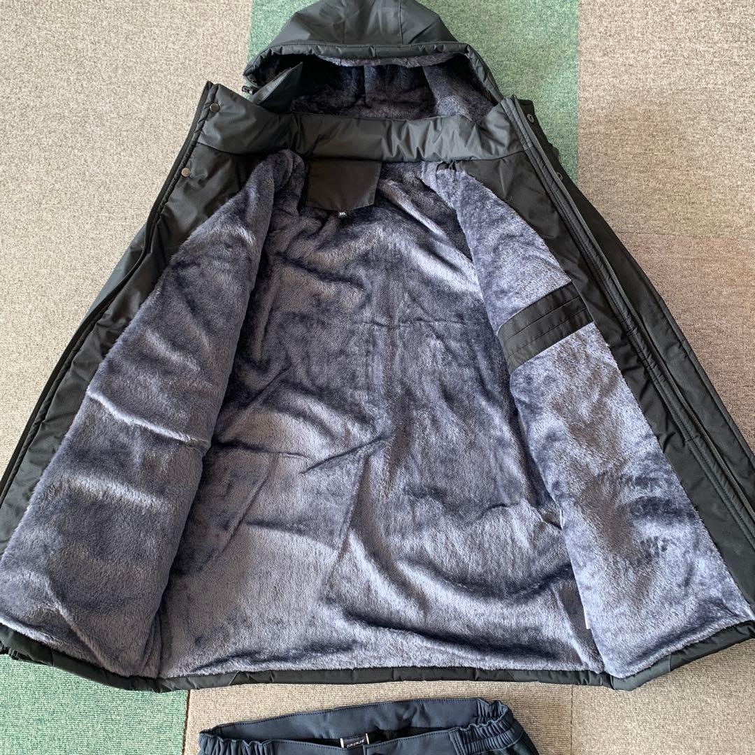 スキーウェア　スノーボードウェア　男性　新品未使用4 L実物サイズ3L程度