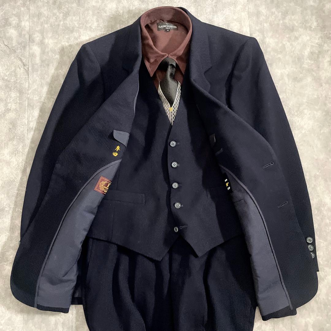 極上高級イギリス製3ピーススーツ × GIANNI VERUSACEネクタイ