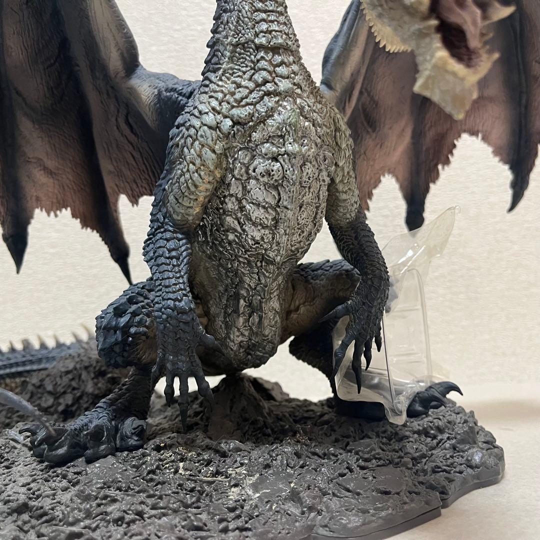 黒龍ミラボレアス カプコンフィギュアビルダー クリエイターズモデル CFB