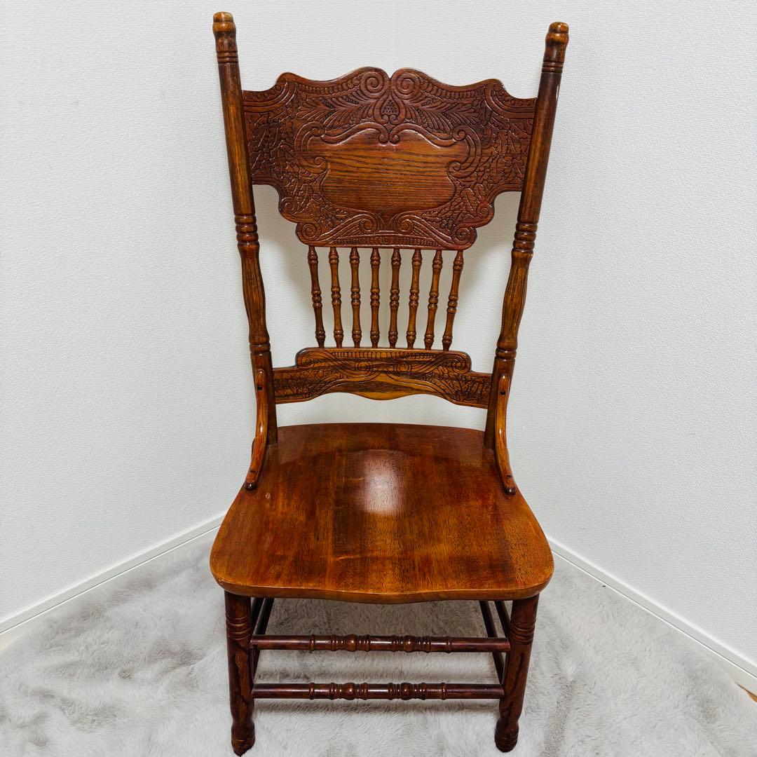 シンリー Shin Lee　椅子　ダイニング　彫刻 オーク材　ウィンザーチェア