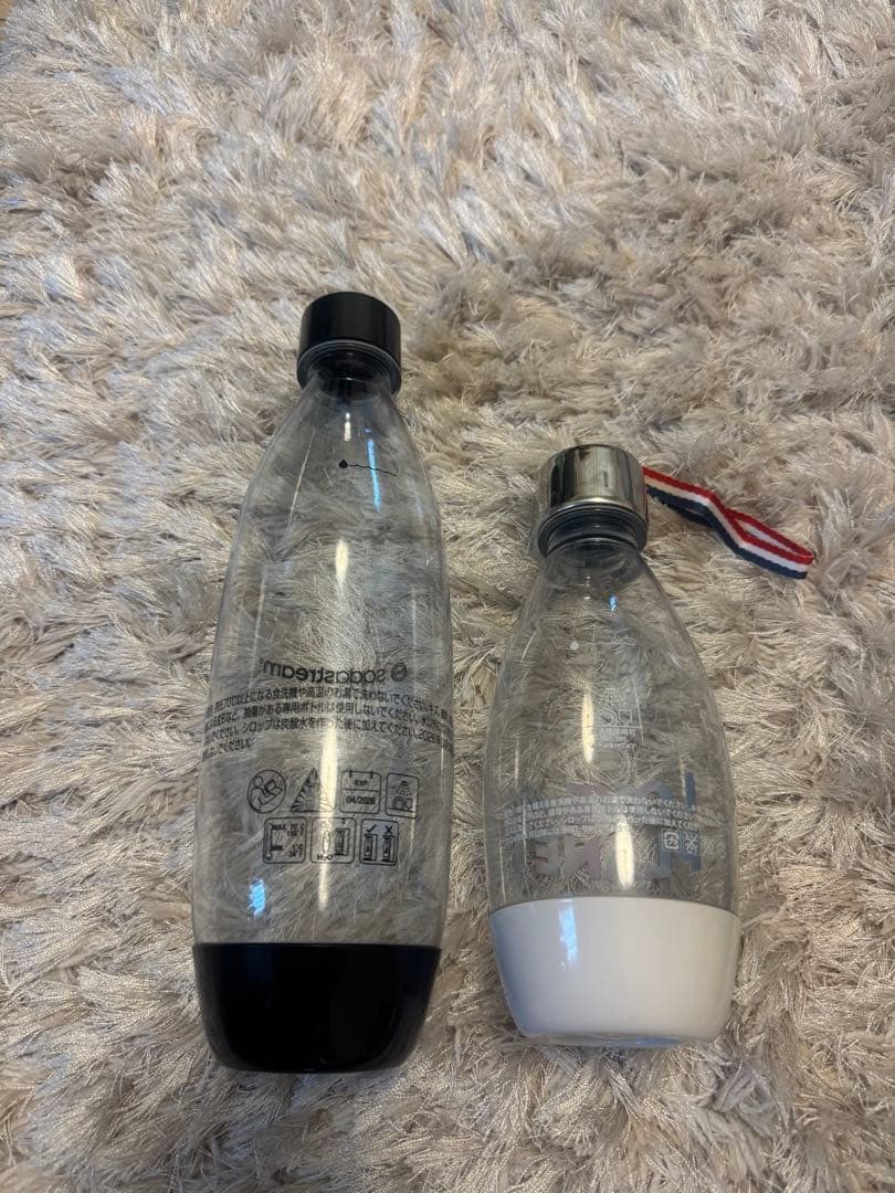 【美品】sodastream TERRA 未使用ガス、ボトル2本セット