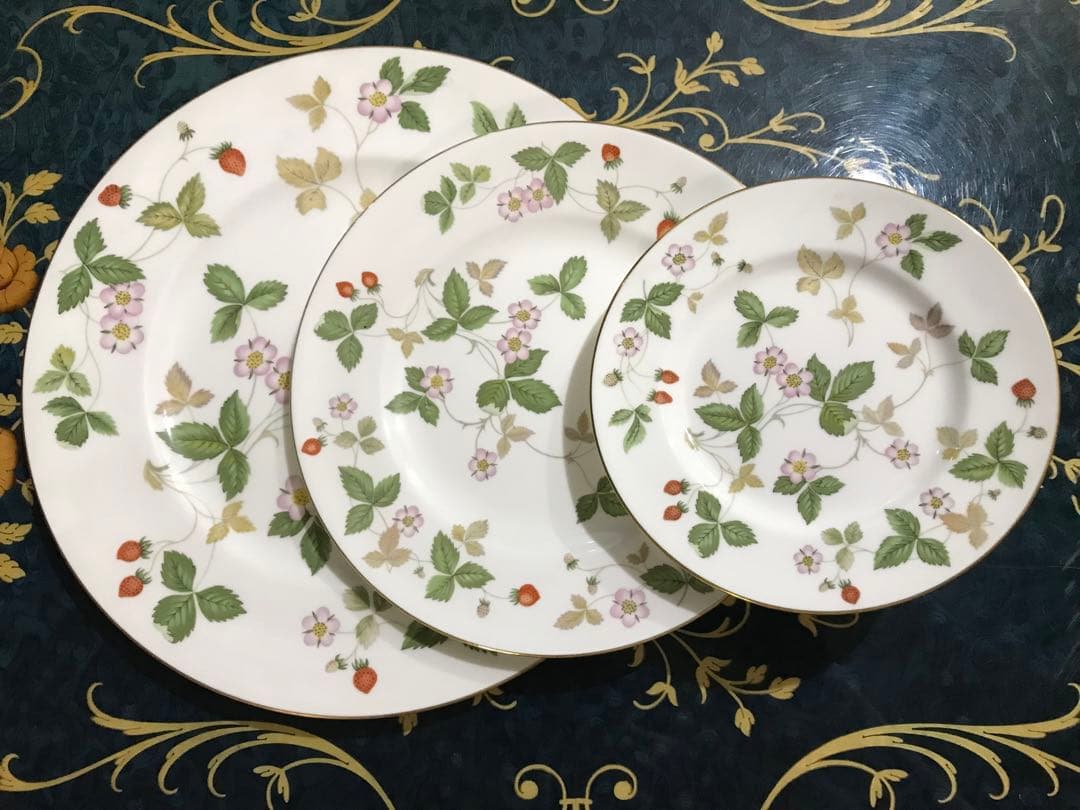 希少品！新品！ウェッジウッド★ワイルドストロベリー　カップソーサー　プレート皿