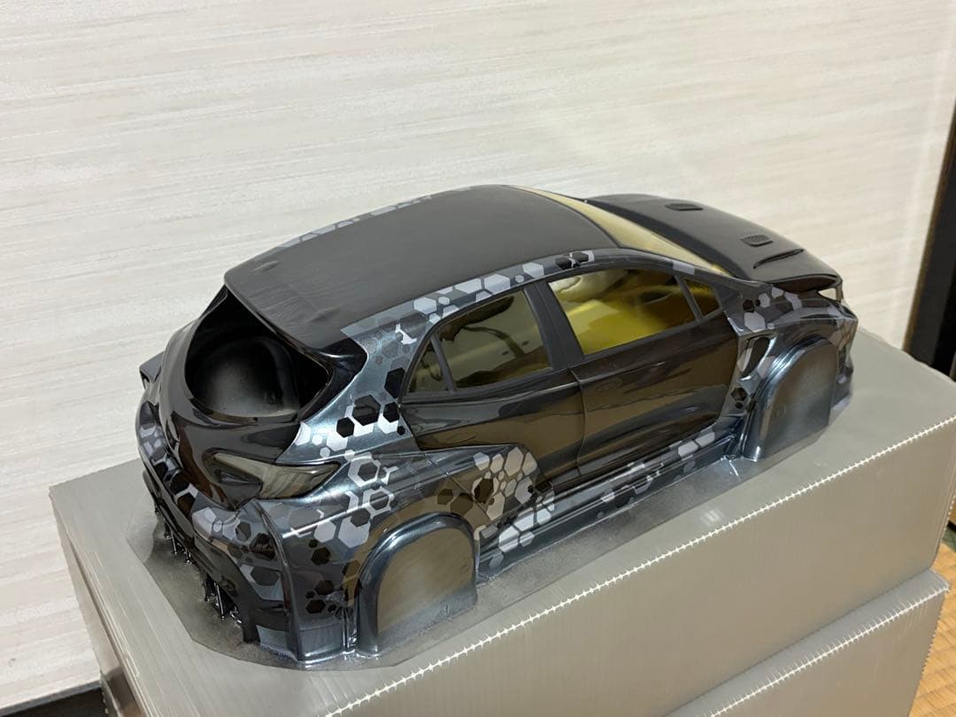 ReveD GR COROLLA 塗装済ボディ