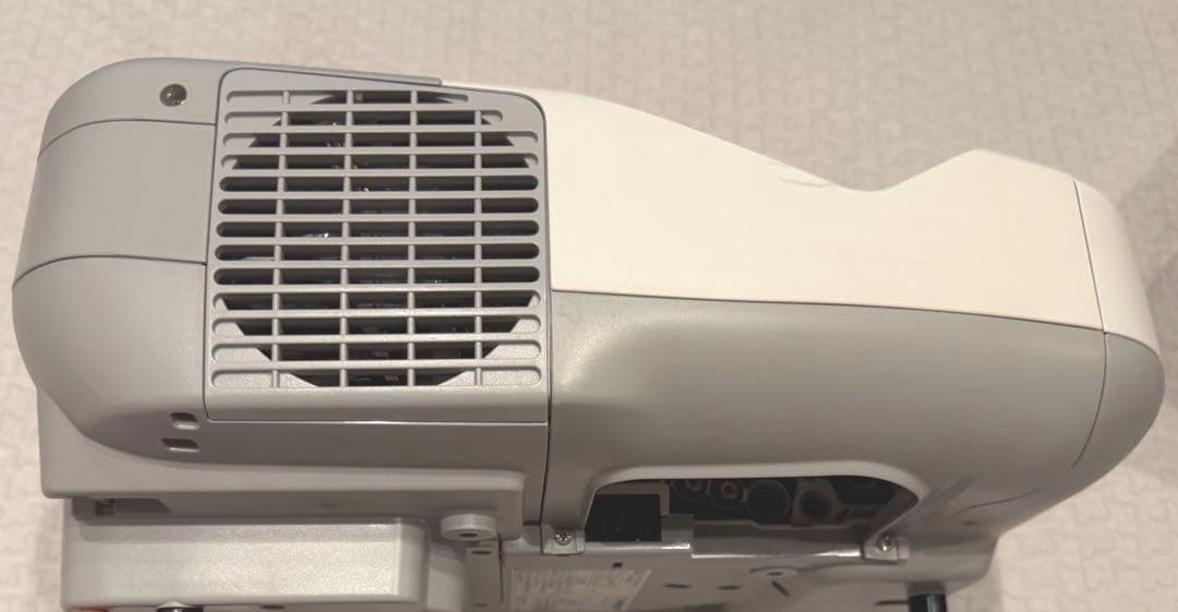 プロジェクター　EPSON EB-485WT ペン2本&リモコン付き　超焦点