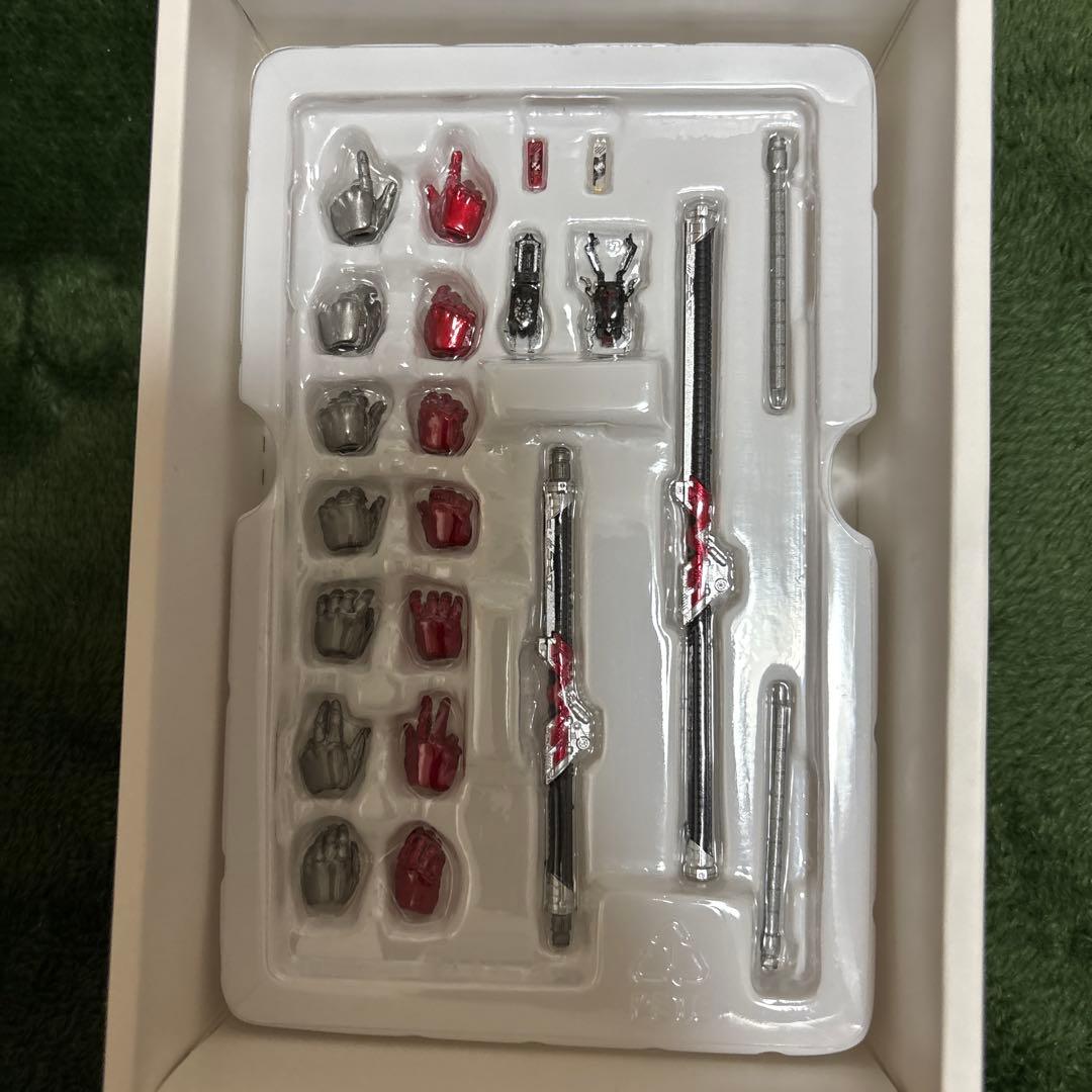 S.H.Figuarts(真骨彫製法) 仮面ライダーW ヒートメタル 「仮面ラ…