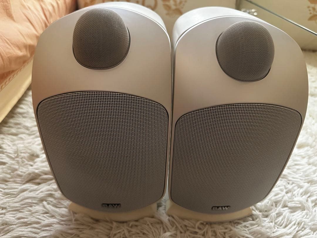 B&W ホワイト スピーカー LM-1コンパクト