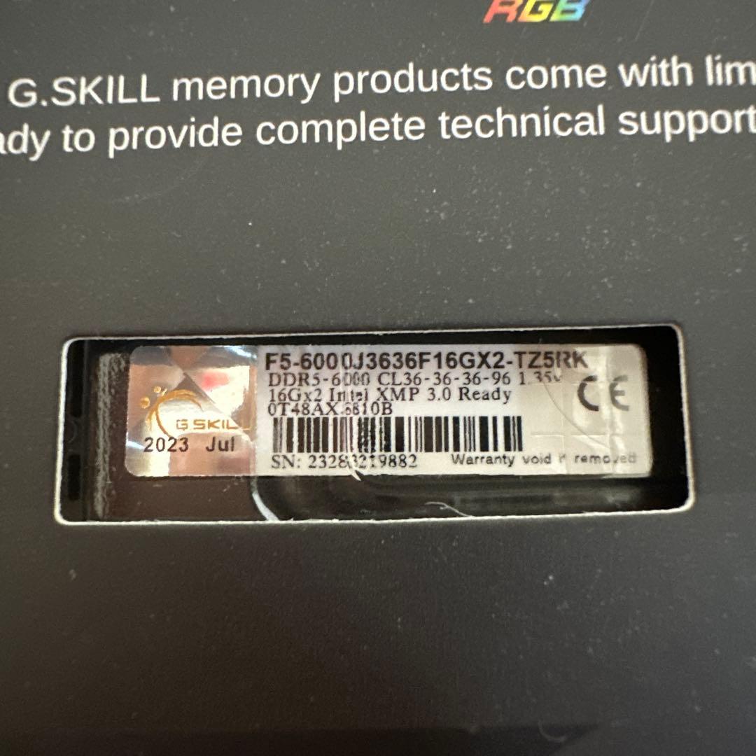 G.Skill Trident Z5 RGB DDR5 メモリー　16GBx2