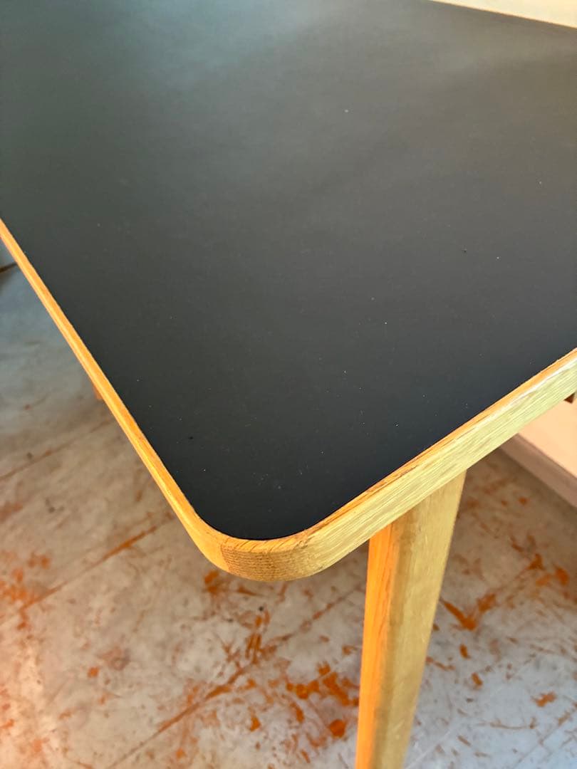 Actus アクタス　サークル デスク リノリウム