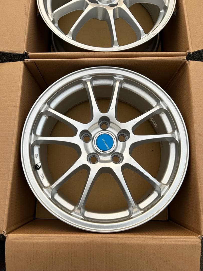 送料込み17インチ美品　❶