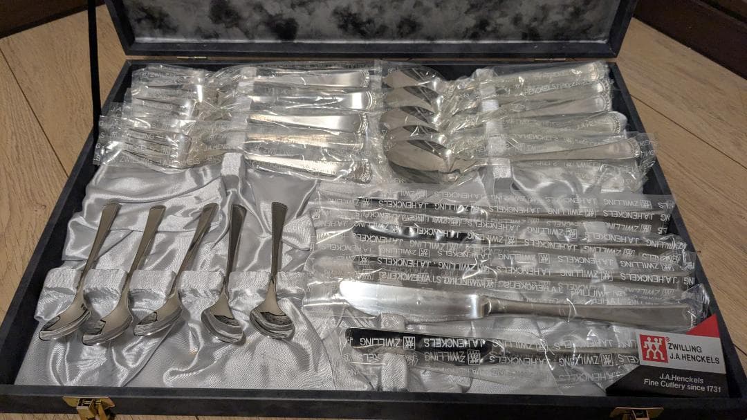 【Zwilling J.A. Henckels】カトラリーセット 20点