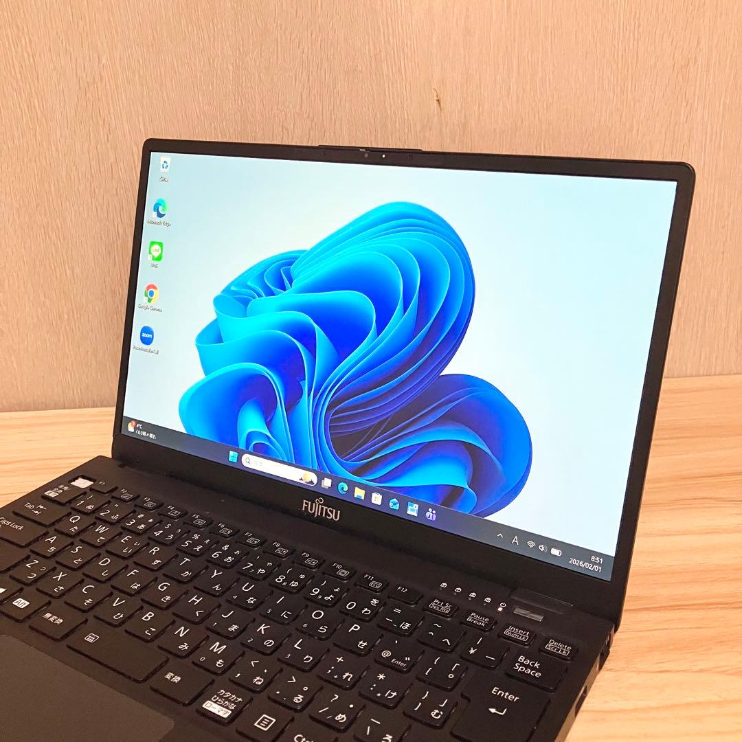 第11世代！LIFEBOOK U9311F core i5 Windows11