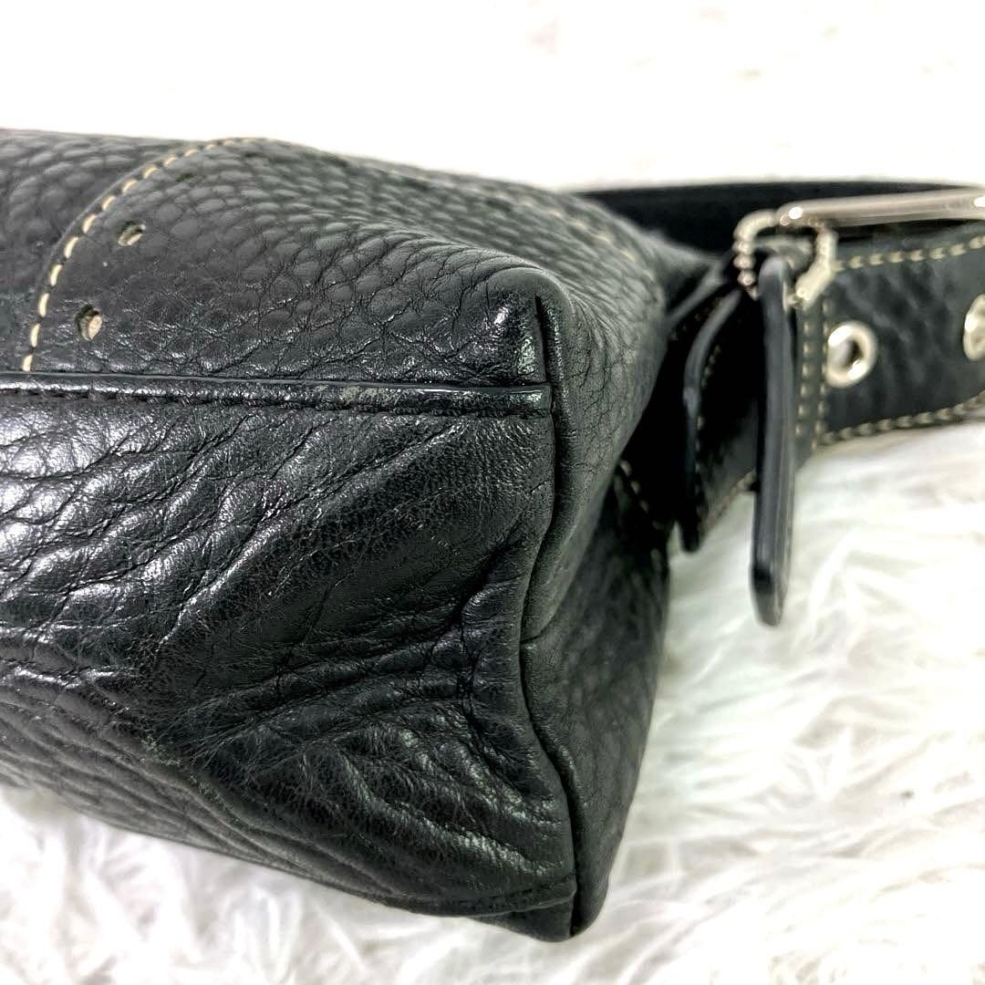 希少モデル　コーチ　ワンショルダーバッグ　アクセサリーバッグ　シボ加工　ブラック