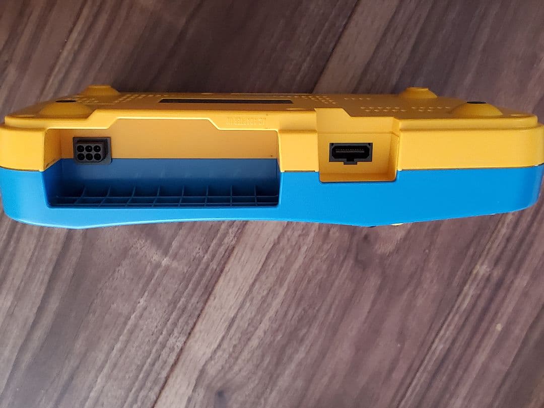 Nintendo 旧世代ゲーム機本体 NINTENDO 64 ピカチュウ オ…