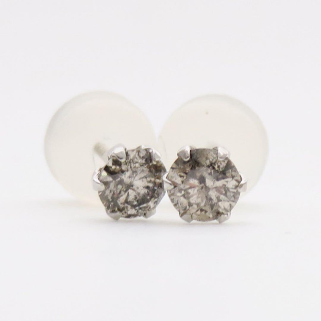 a*o様 K10WG ダイヤモンド各0.15×2 一粒ピアス　新品　計0.3ct