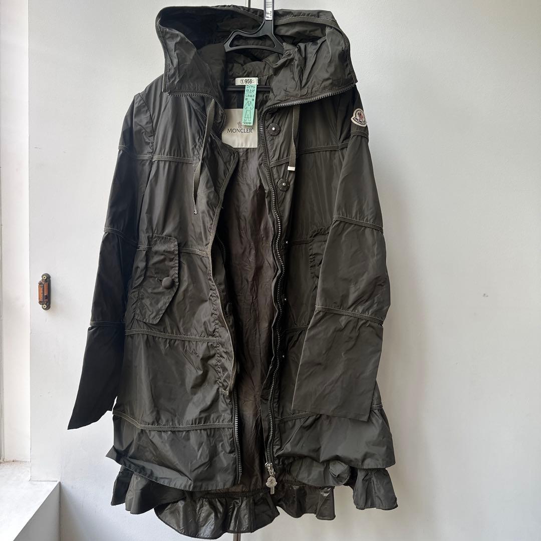 モンクレール　ALBATRE