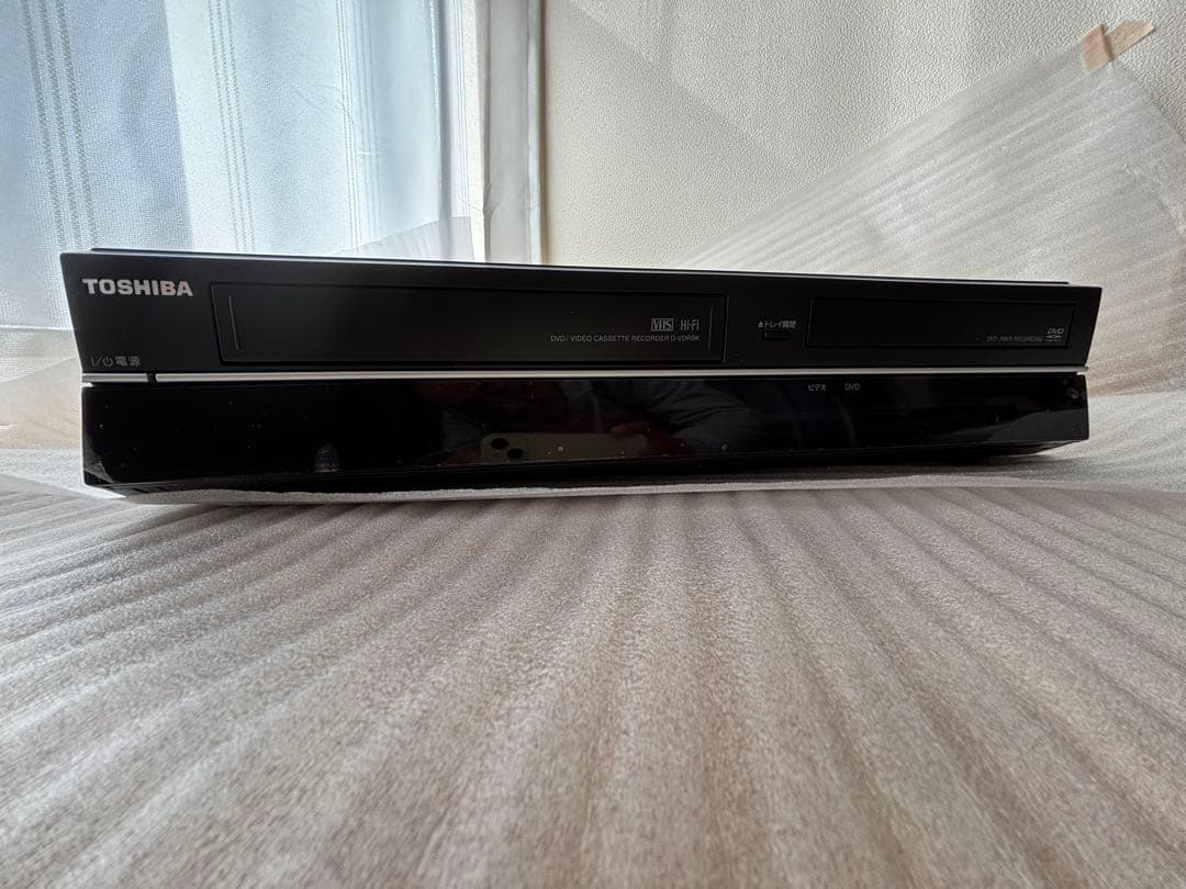 TOSHIBA VHS-DVDレコーダー 黒