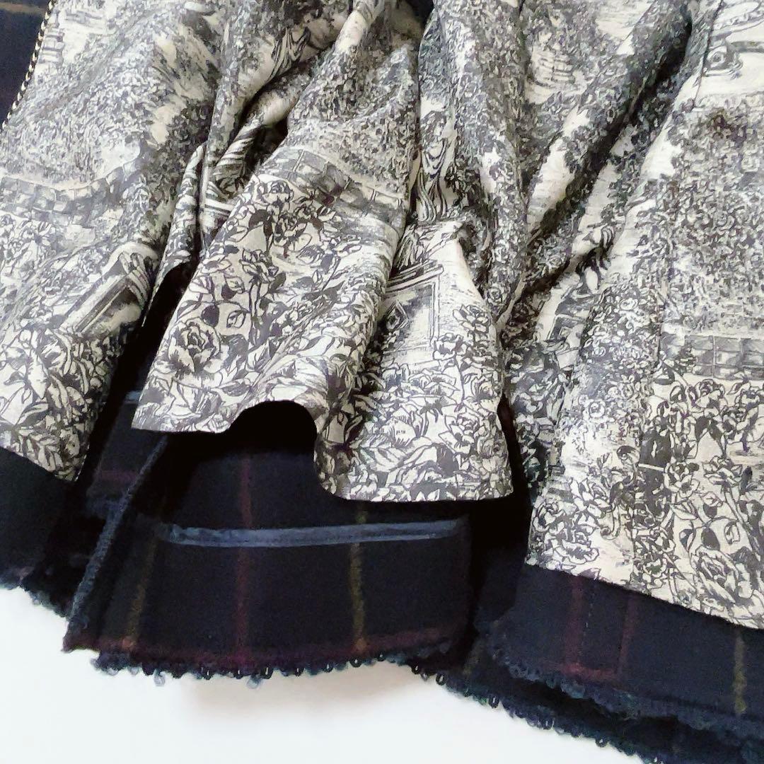 美品 ロイスクレヨン 2013年受注コート マント型ケープコート ルアーナ