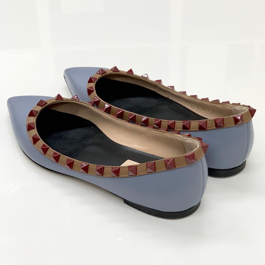 ヴァレンティノ ロックスタッズ レザー フラットパンプス ブルー系