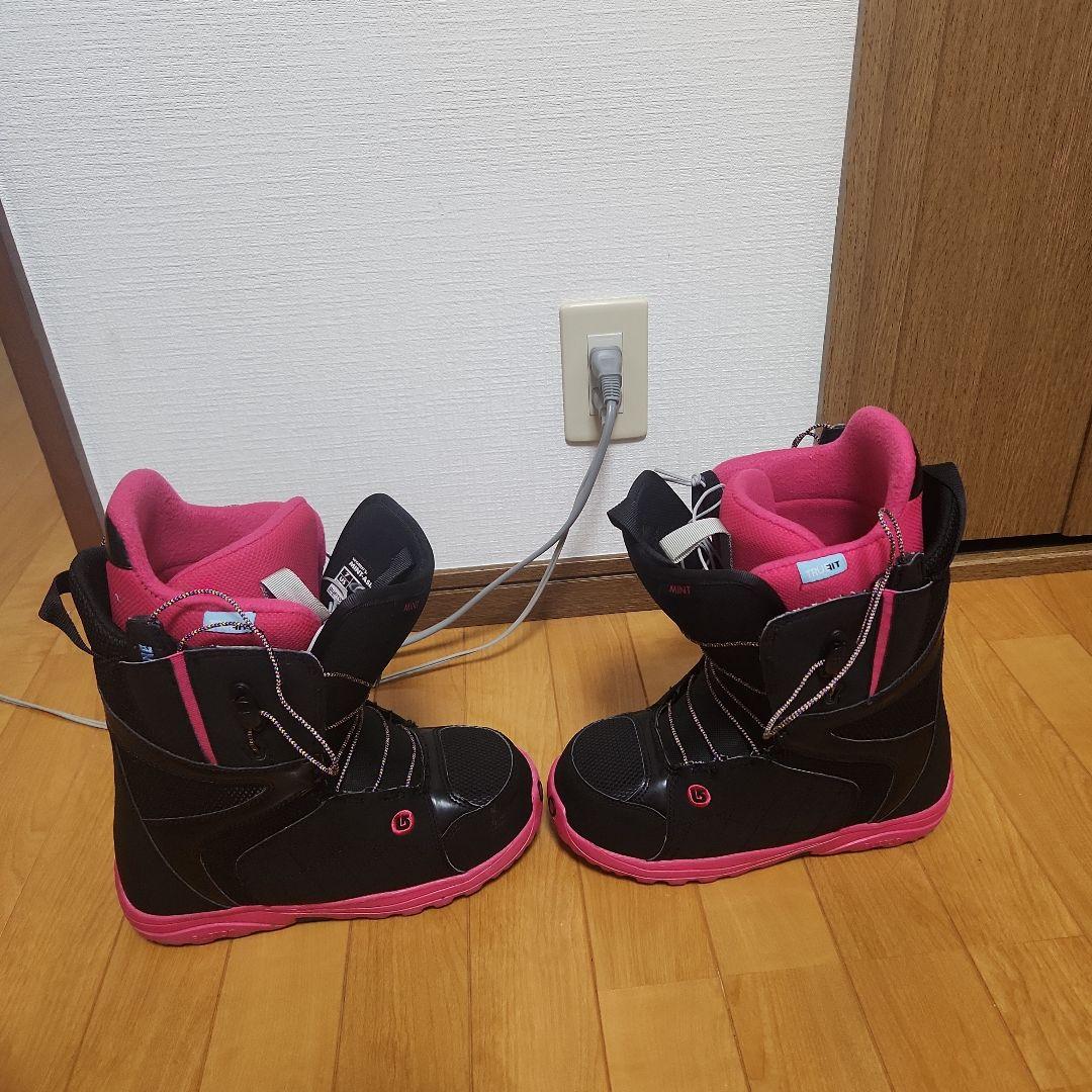 美品バートン.MINT-ASIAN.FIT.レディース.24.0cm