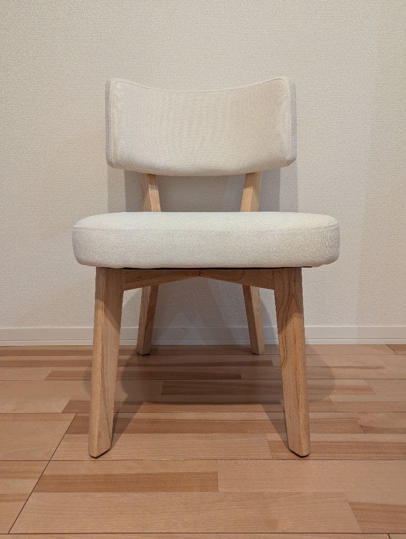 【新品訳あり！！】ダイニングチェア 2脚セット 北欧デザイン クッション付き