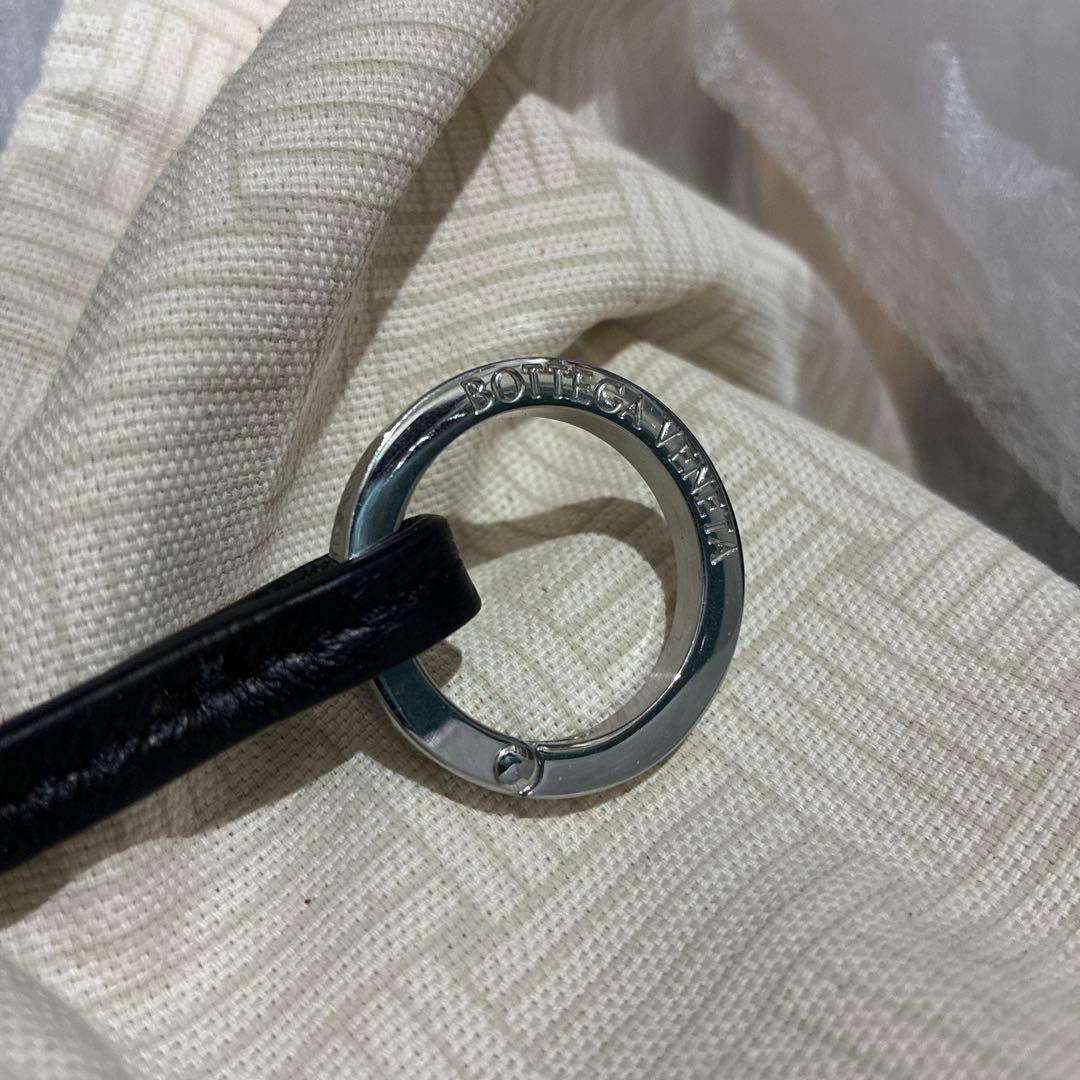 ボッテガヴェネタ　スモールトラベラー　ショルダーバッグ