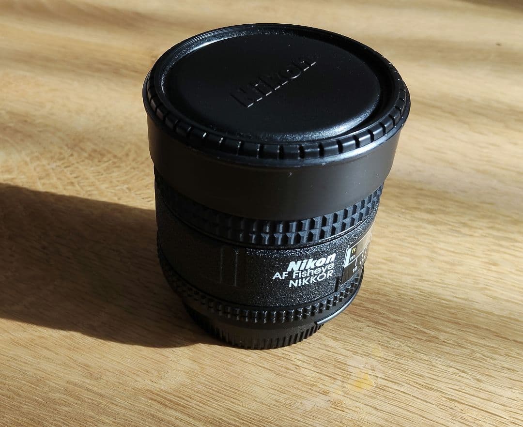 【美品】Nikon AF Fisheye Nikkor 16mm f/2.8D