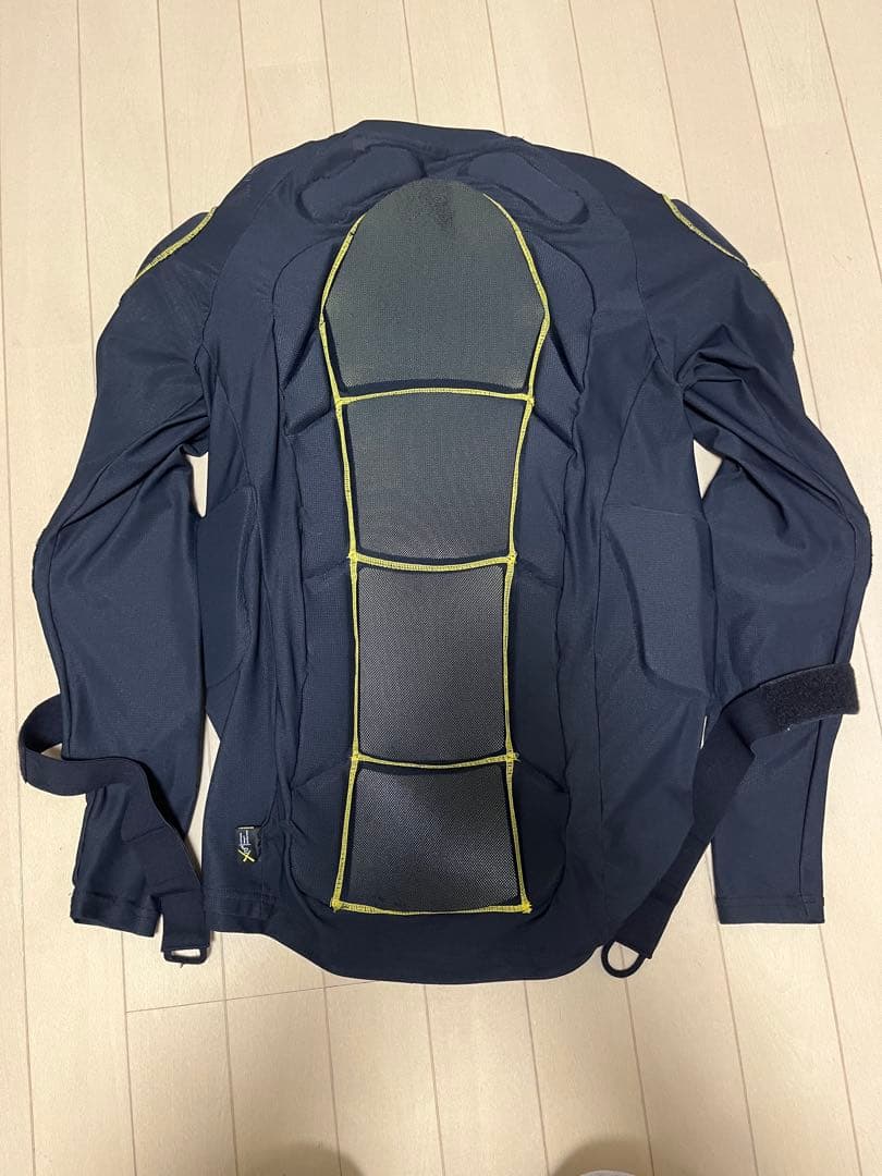 鎧武者　プロテクター　スノーボード　プロテクター付きウェア M ケツパット